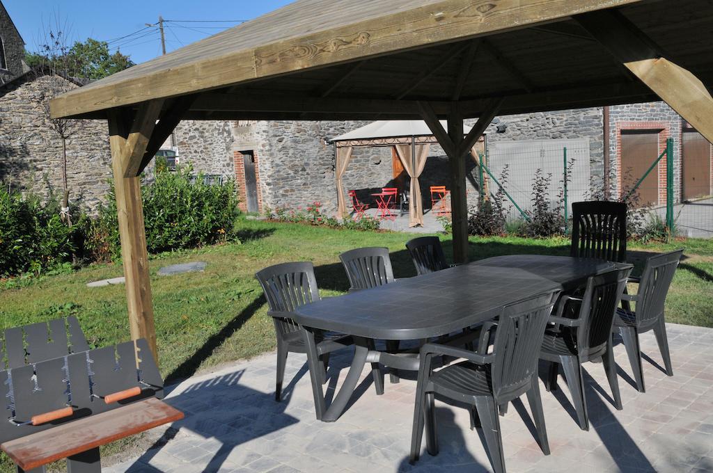 Gite Stone Lodge Bourcy الغرفة الصورة