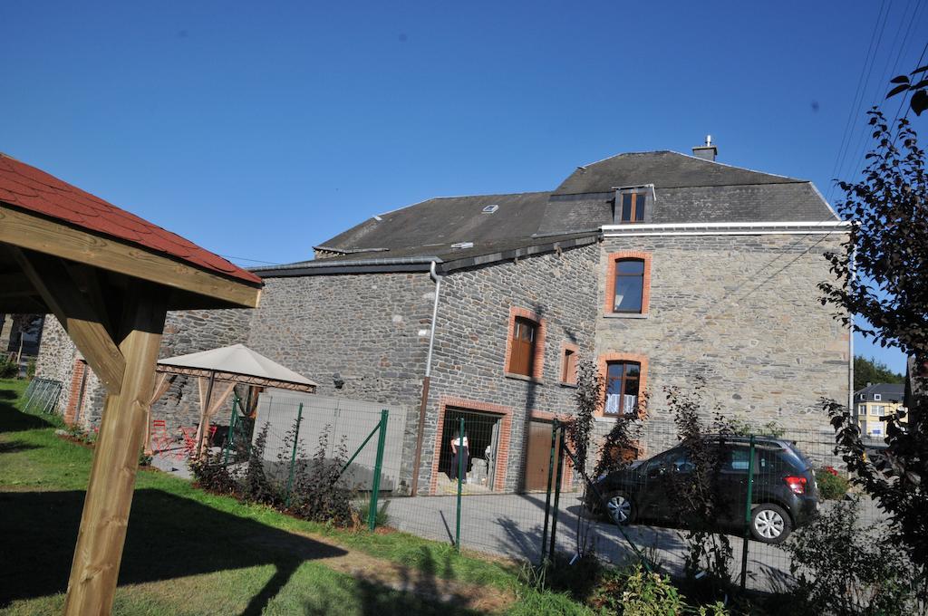 Gite Stone Lodge Bourcy المظهر الخارجي الصورة