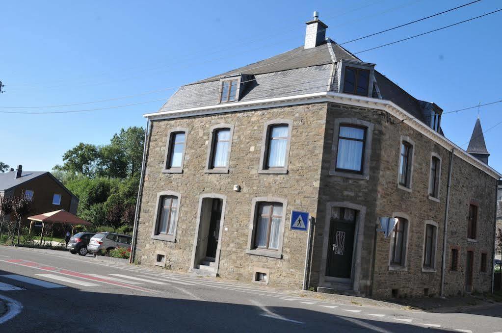 Gite Stone Lodge Bourcy المظهر الخارجي الصورة
